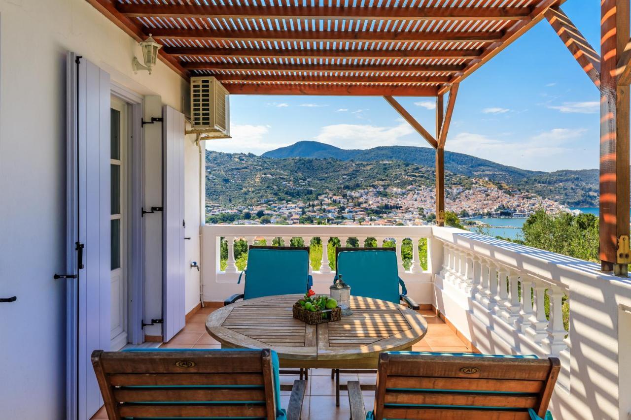 Villa Rodia With Swimming Pool On Skopelos Island Exterior foto