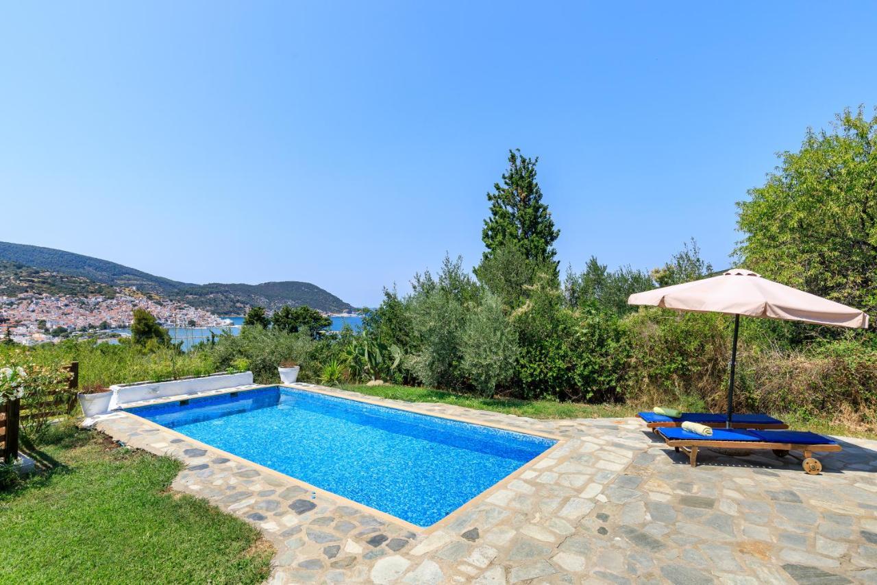 Villa Rodia With Swimming Pool On Skopelos Island Exterior foto