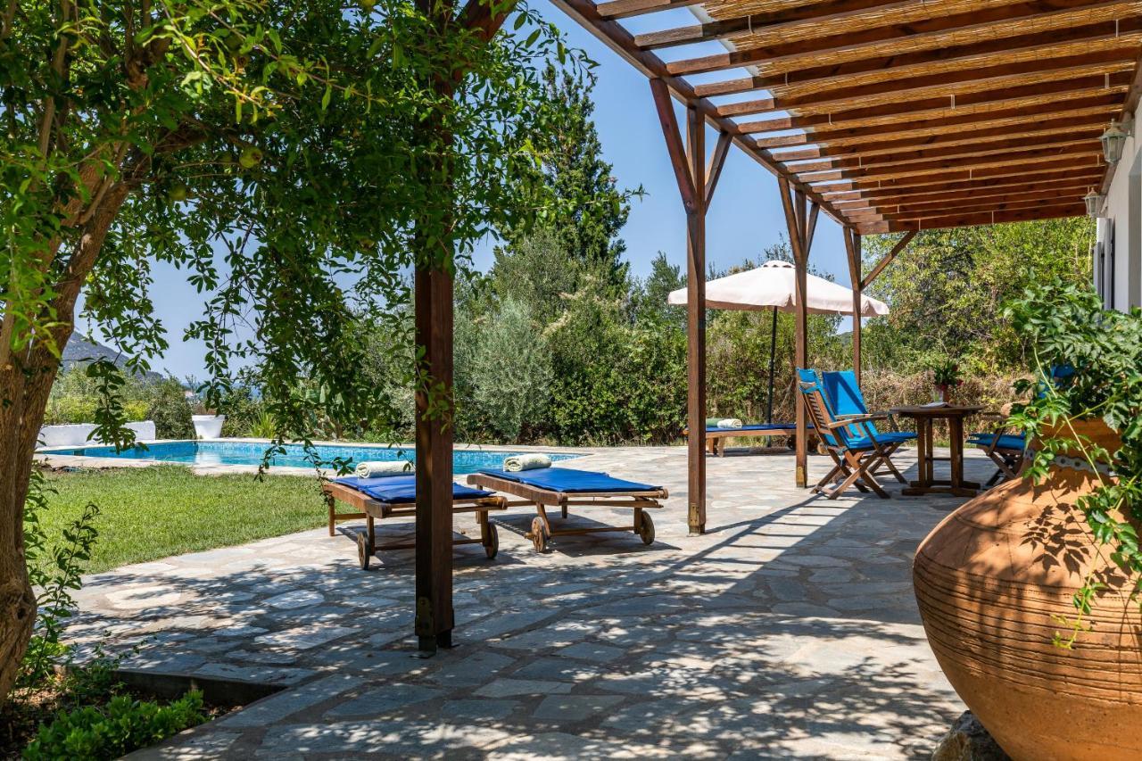 Villa Rodia With Swimming Pool On Skopelos Island Exterior foto